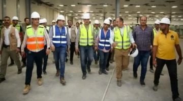 تشغيل 8 مصانع غزل ونسيج يدعم إنجاز 80 من إنتاج جينز دمياط ويرسخ مكانتها الصناعية 1